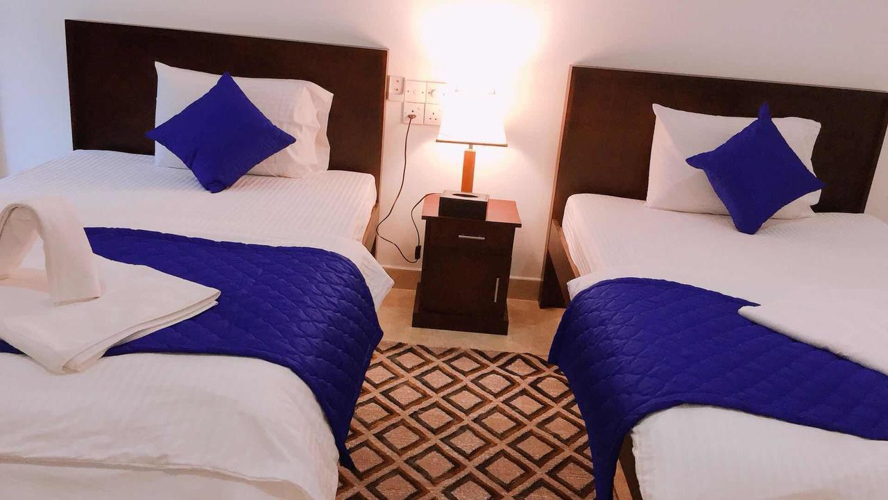 Blue Whale Holiday Hotel Mirissa Kültér fotó