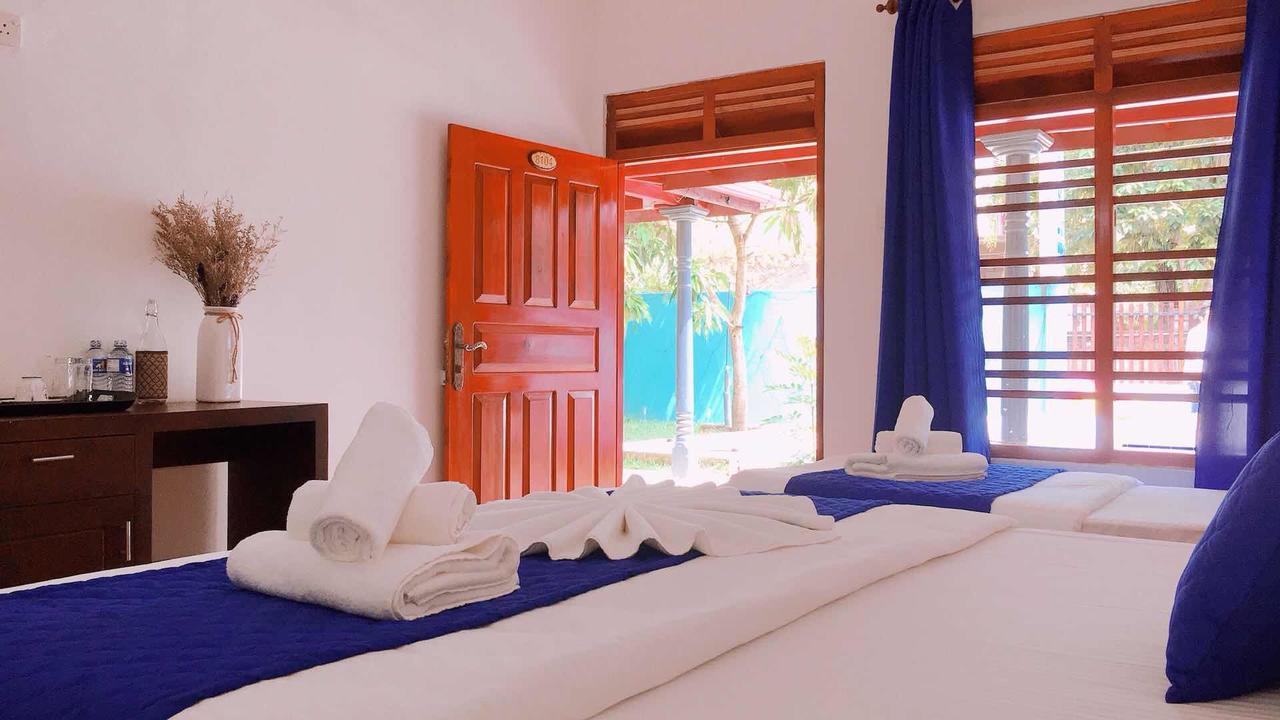 Blue Whale Holiday Hotel Mirissa Kültér fotó