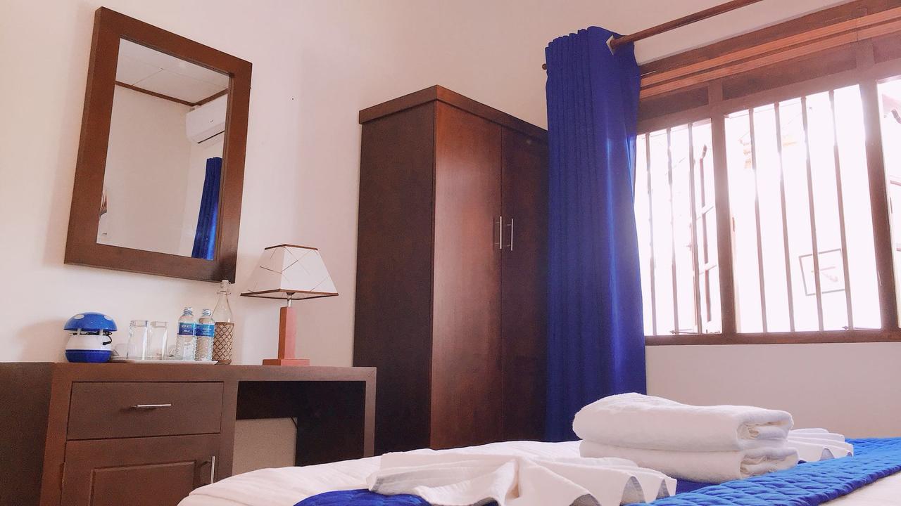 Blue Whale Holiday Hotel Mirissa Kültér fotó