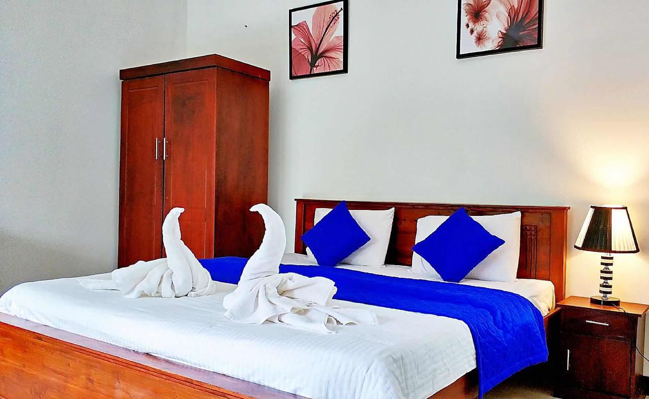 Blue Whale Holiday Hotel Mirissa Kültér fotó